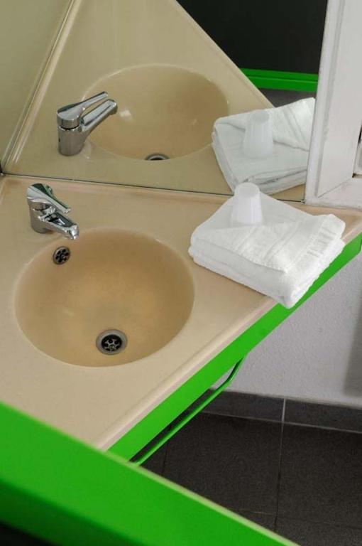 Lemon Hotel Tarascon Pokoj fotografie